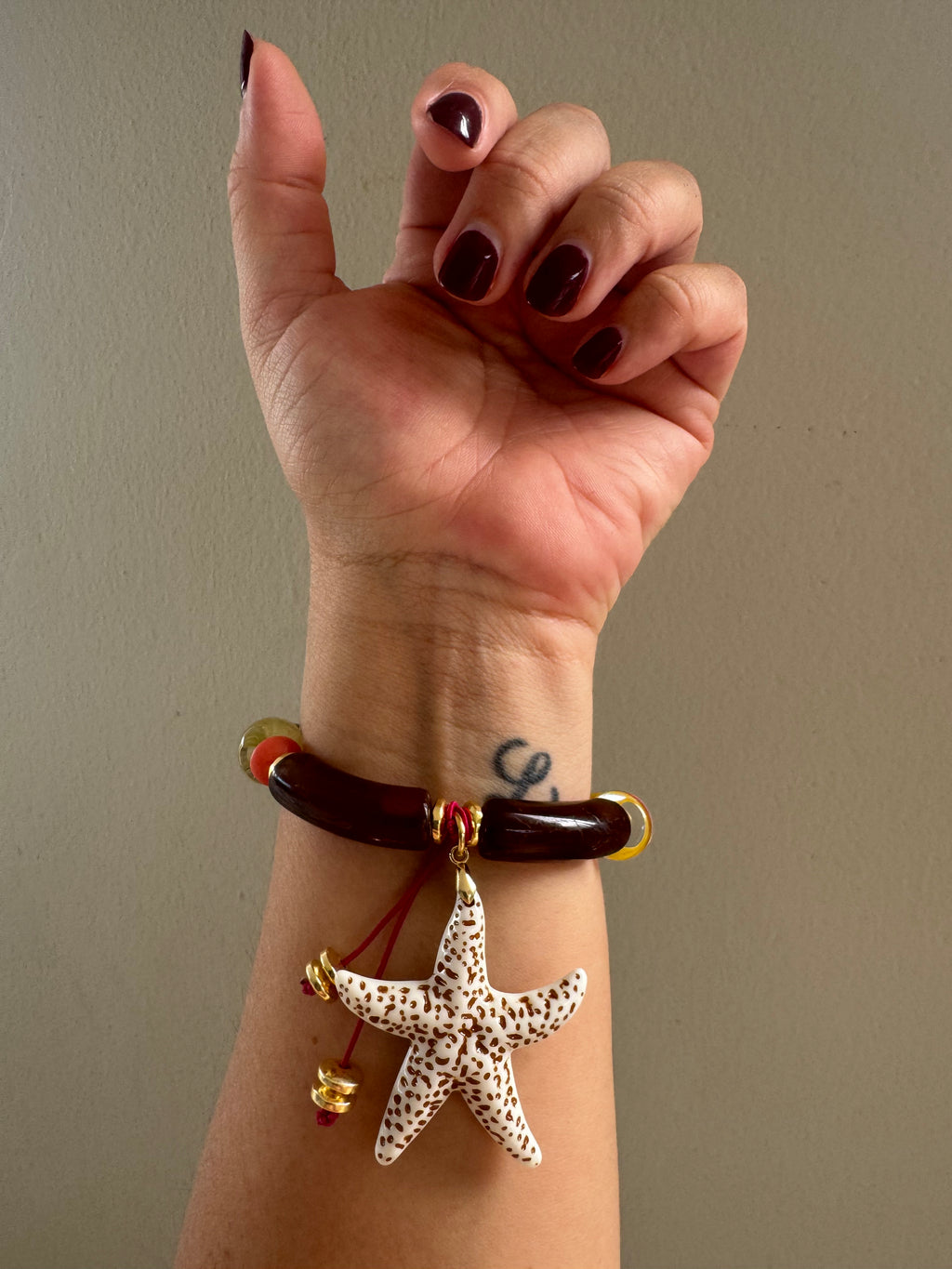Handmade Elastic White & Brown Star Bracelet #L176