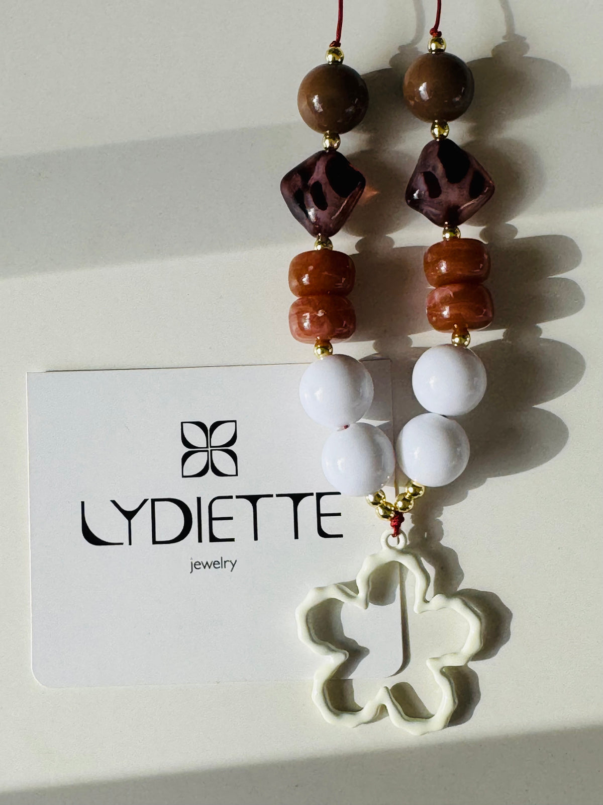 Handmade White Flower Necklace #L170